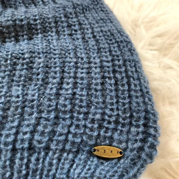 NEFF beanie blue knit winter slouchy soft snow snowboarding skiing cute - Picture 2 of 3